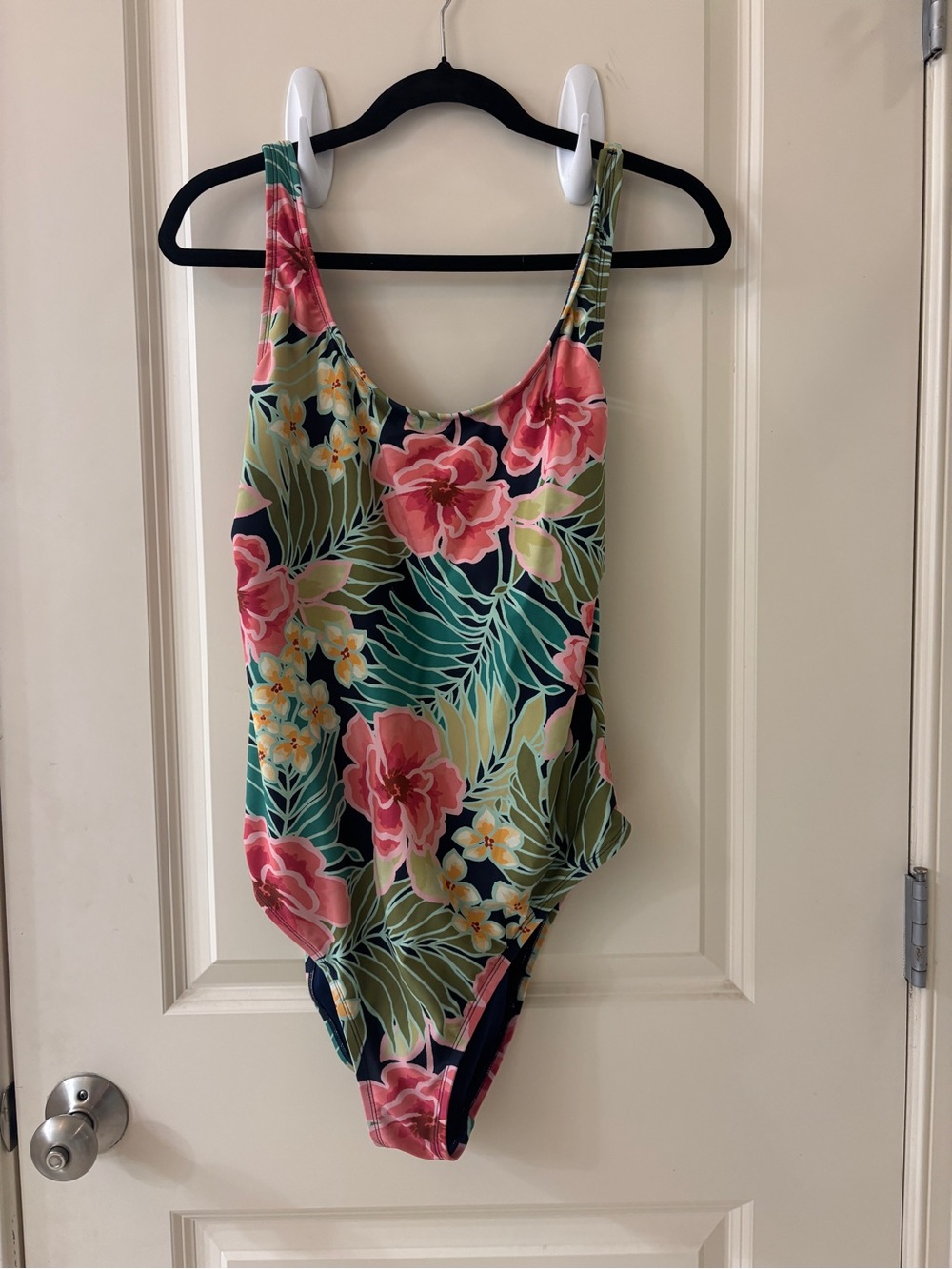 Hurley Tropical Floral One-Piece Swimsuit | Size XL | Pink & Navy